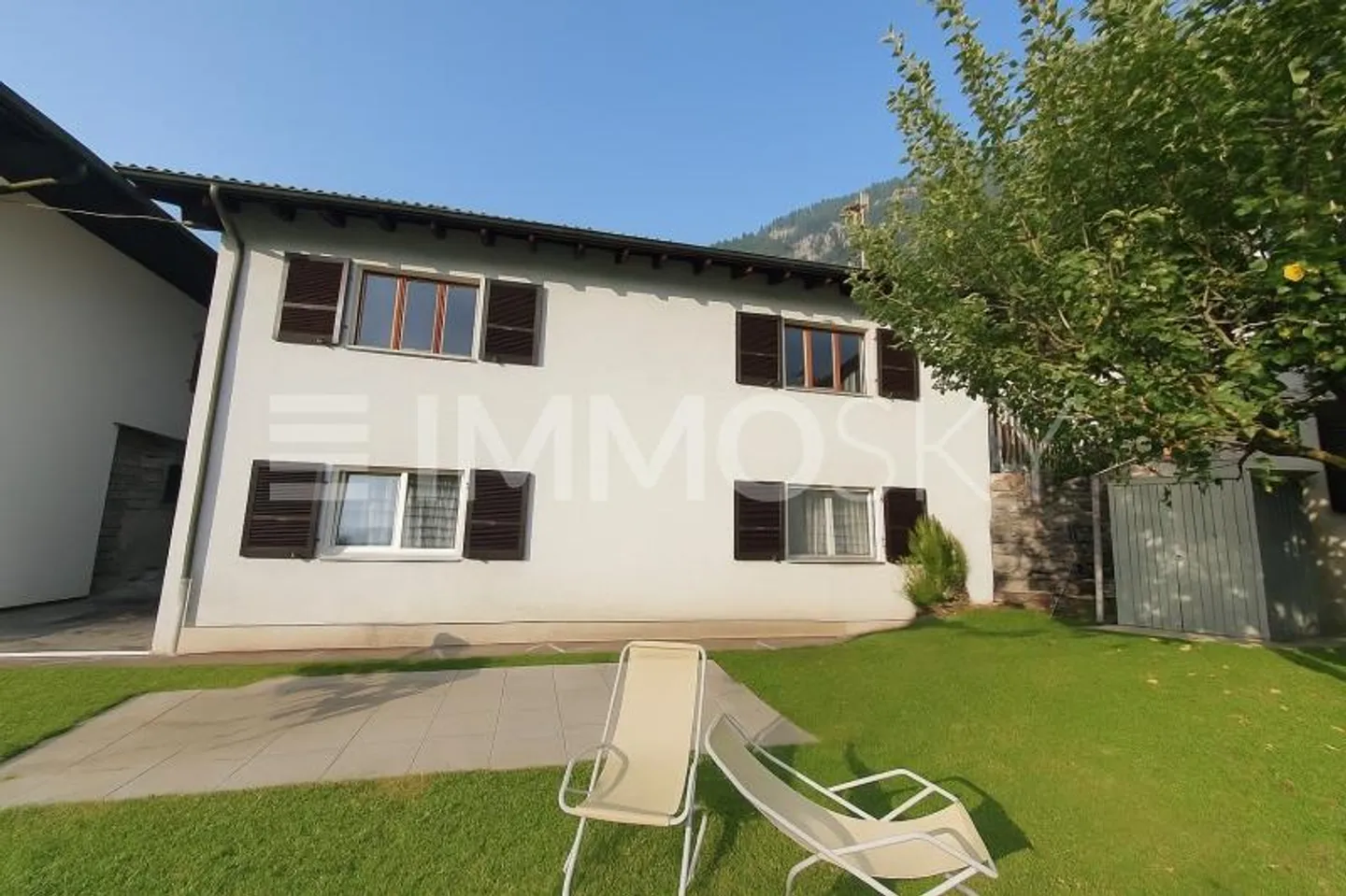 High Garage House - Photo 1 of 4