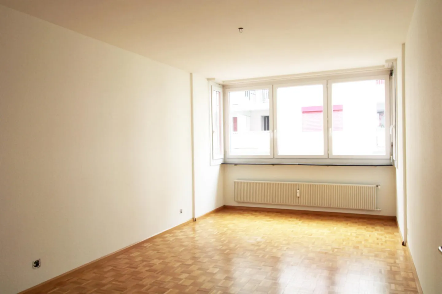 Appartement 3.5 pièces 68m2 près du parc St. Johanns avec ascenseur - Photo 4 sur 5
