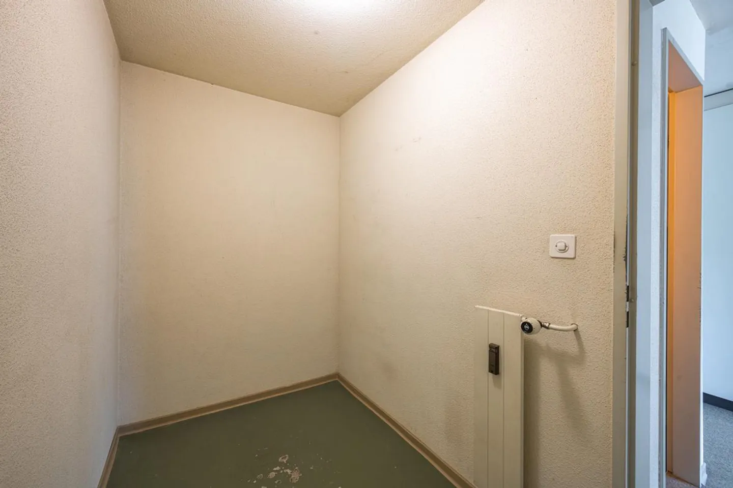 Ampio appartamento di 4,5 locali con balcone e bella vista - Foto 23 di 24