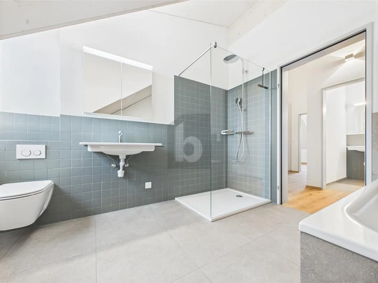 ATMOSFERA DI BENESSERE IN UN QUARTIERE FAMILIARE TRANQUILLO - Foto 4 di 6