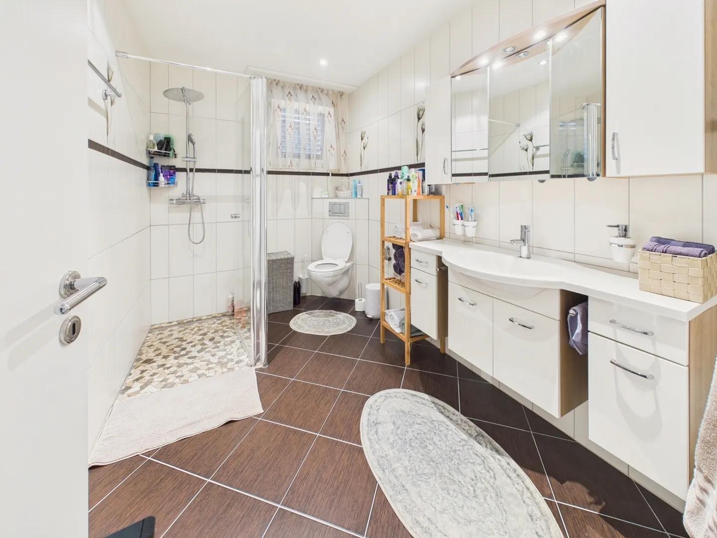 Casa bifamiliare moderna di 6,5 stanze a Uznach - Foto 11 di 13