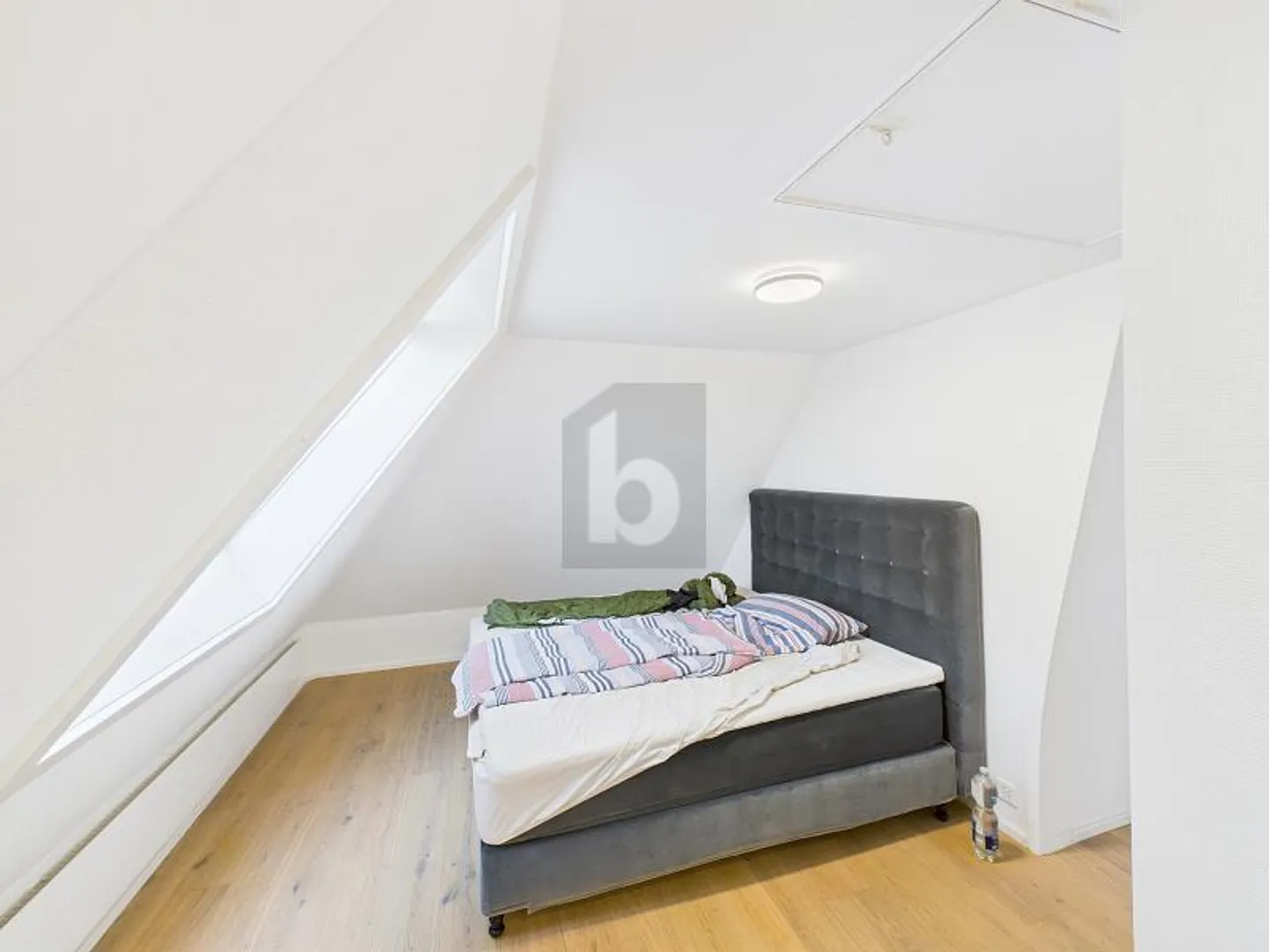 Charmantes Loft mit Seeblick - Foto 4 von 6