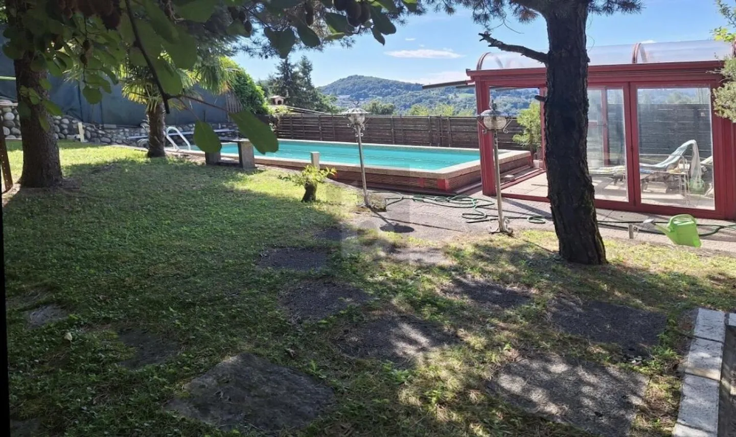 Prächtige Villa mit Pool - Foto 3 von 6