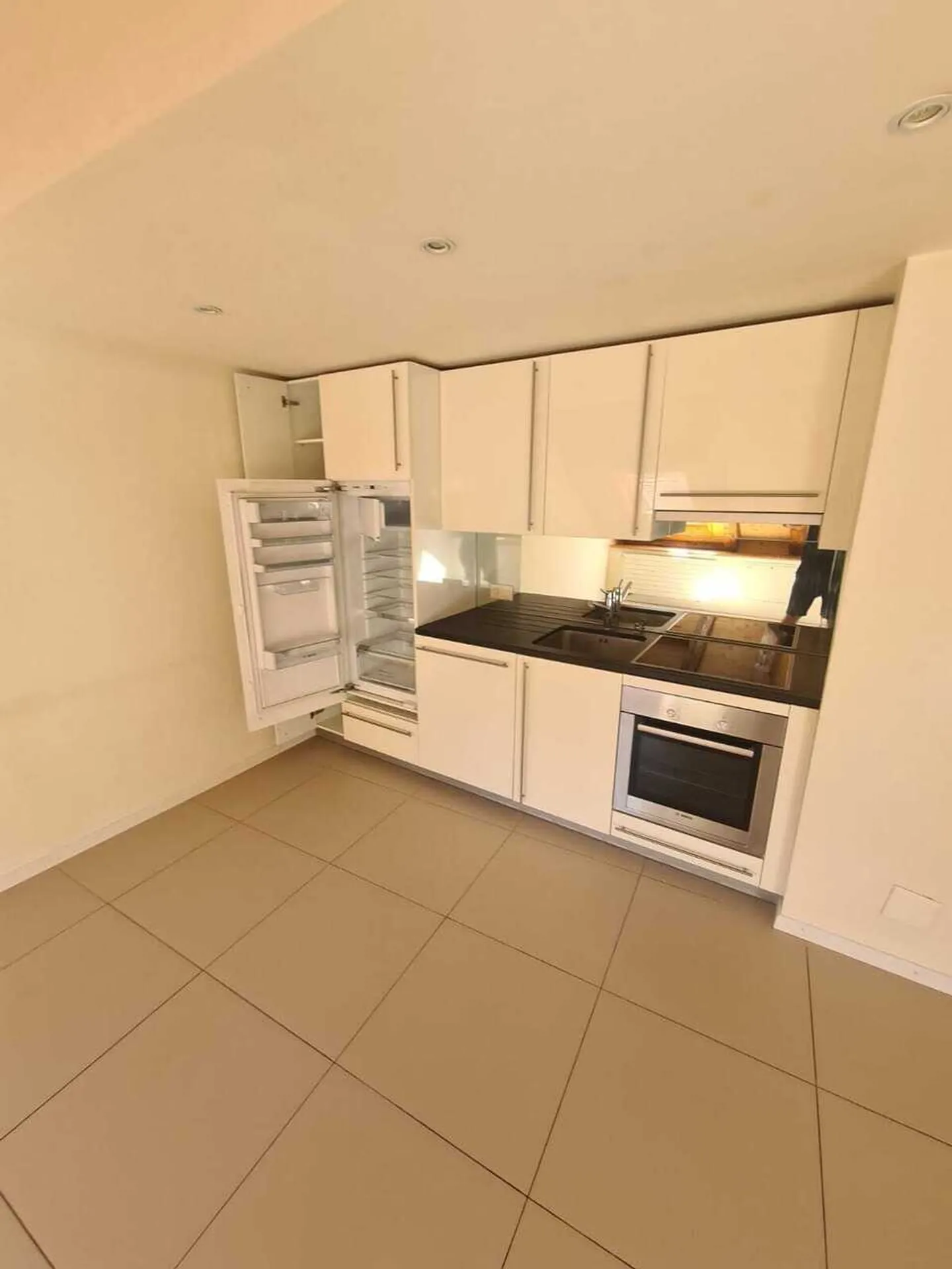 Charmant Appartement Sous Les Toits - Photo 3 sur 8