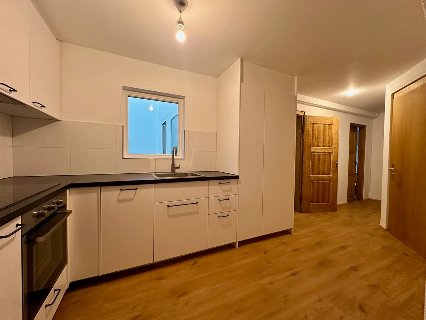 Charming, freshly renovated apartment for rent in Waldenburg - Photo 2 of 7