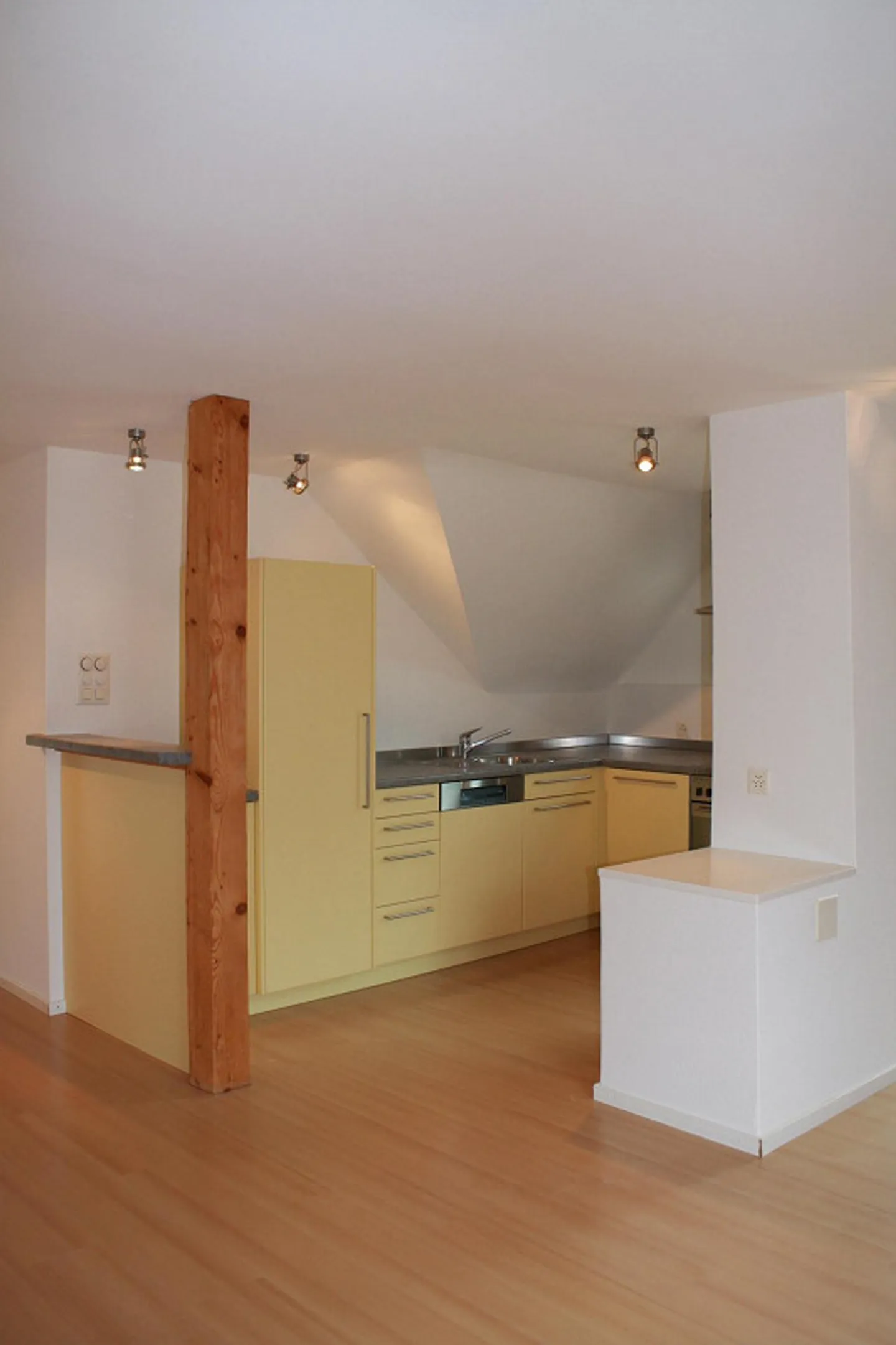 Beautiful 4-room apartment in a Jugendstil house in Sargans - Photo 1 of 11