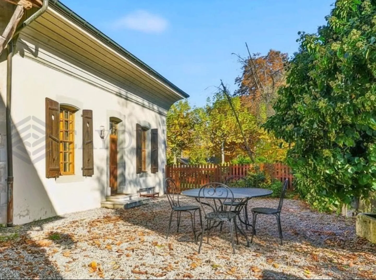 Magnificent Character House in the Heart of the Village of Cartigny - Photo 3 of 12