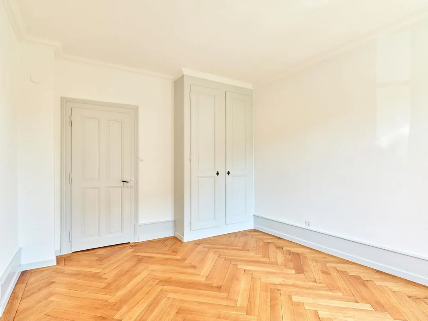 Newly renovated 3-room old apartment with balcony in a quiet location in Bern - Photo 10 of 12