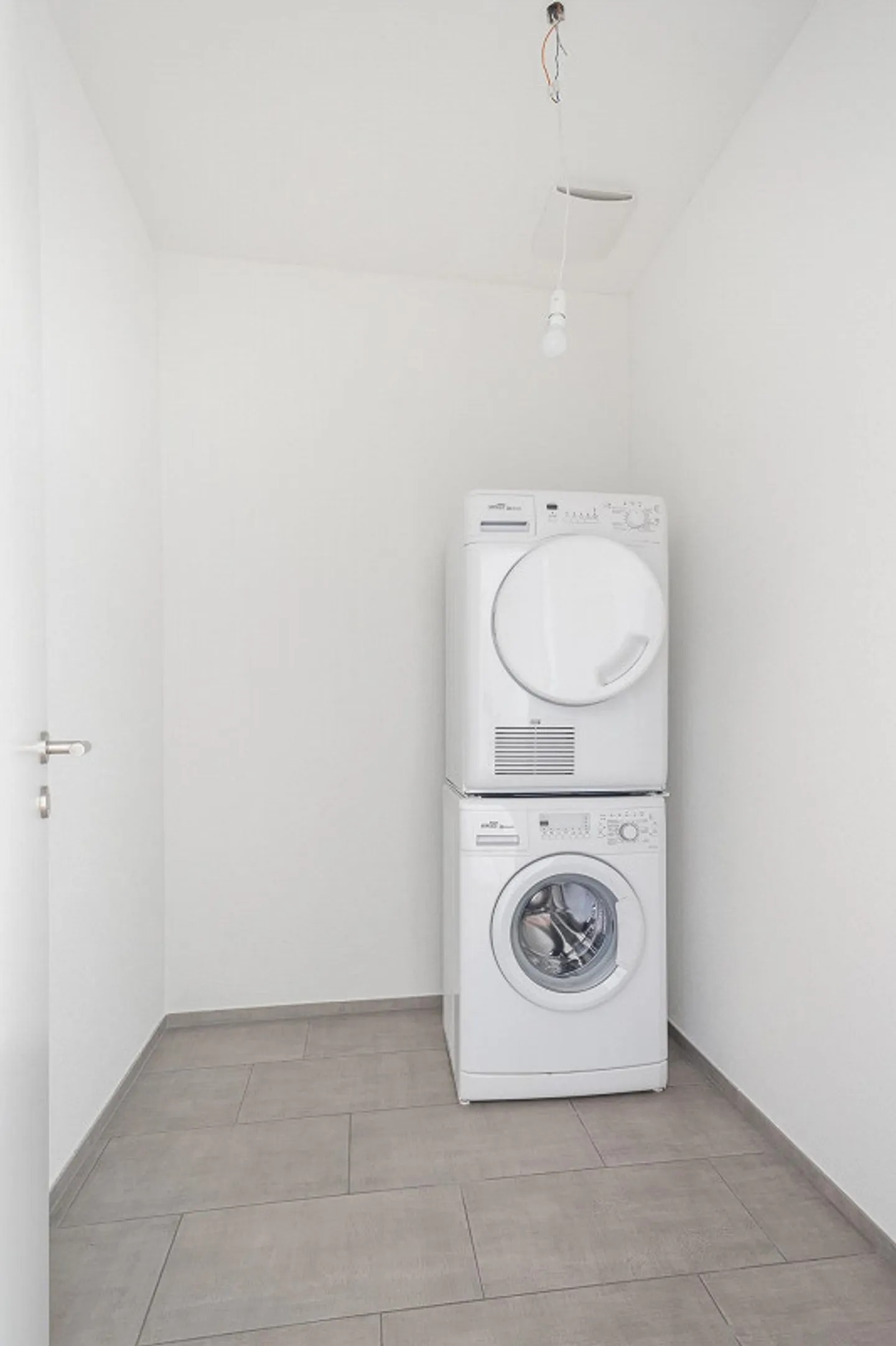 3.5 Room Apartment in Spreitenbach - Photo 7 of 8
