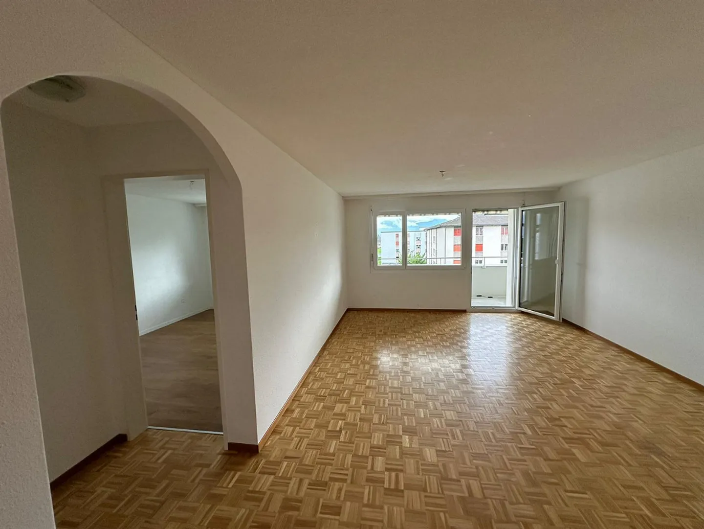 Appartamento elegante con 3.5 stanze - Foto 3 di 9