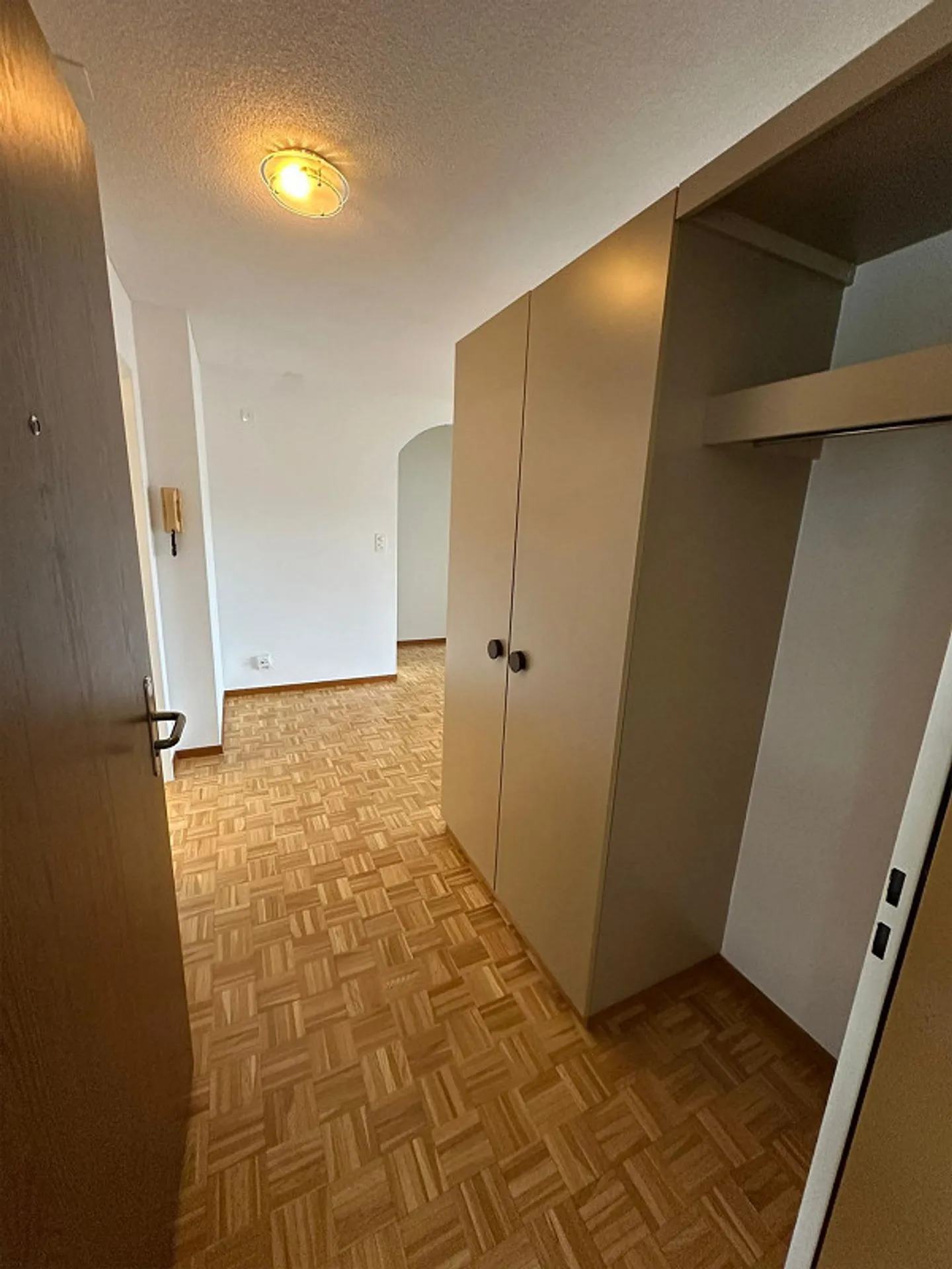 Appartamento elegante con 3.5 stanze - Foto 4 di 9