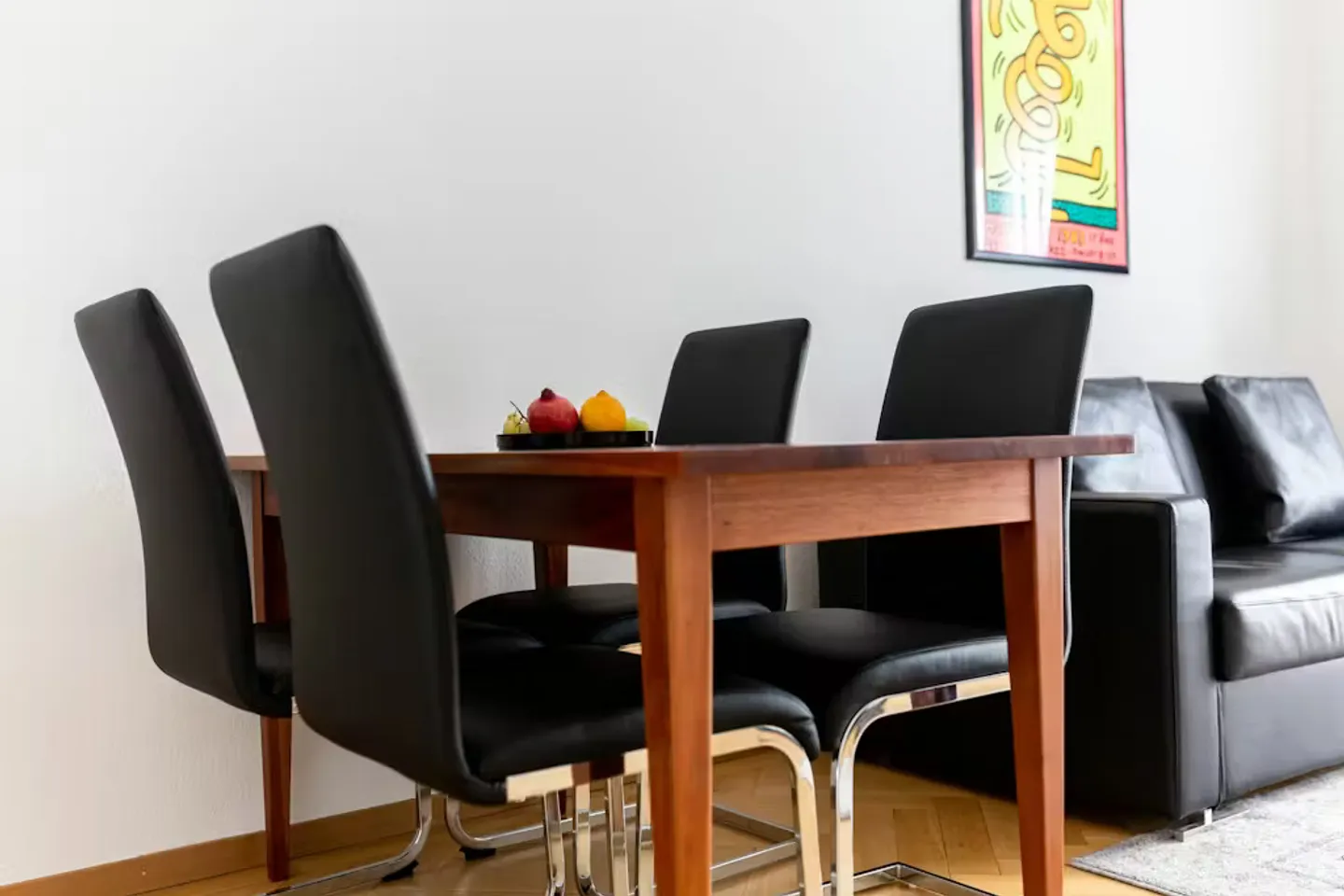 Charming Apartment in Zürich - Photo 8 of 10