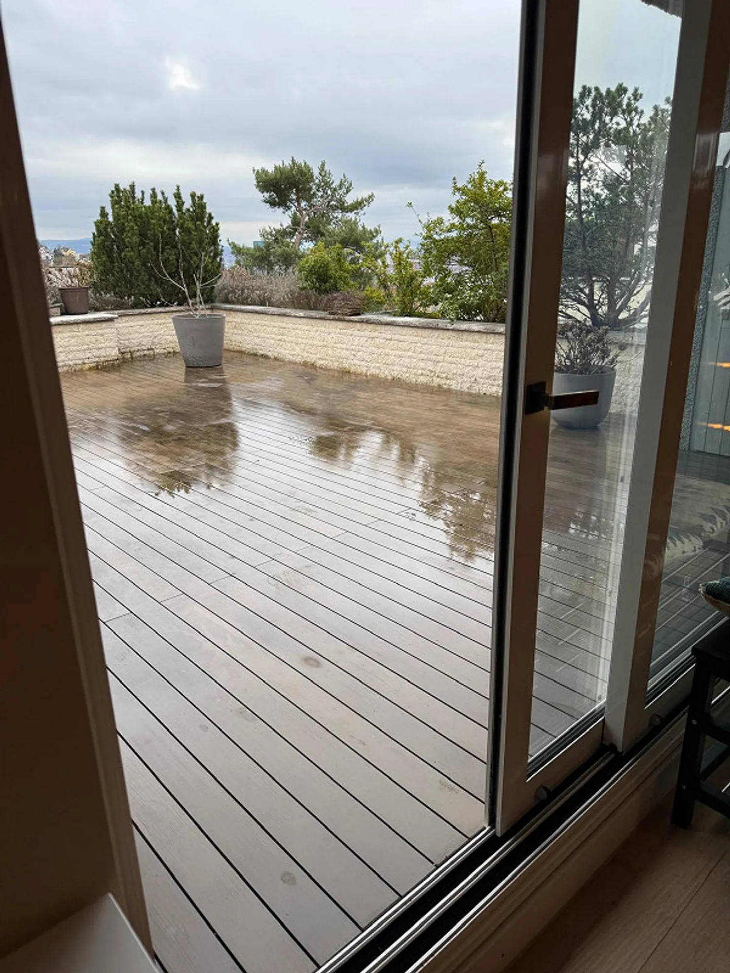 Vie exclusive avec jardin sur le toit - Photo 7 sur 17