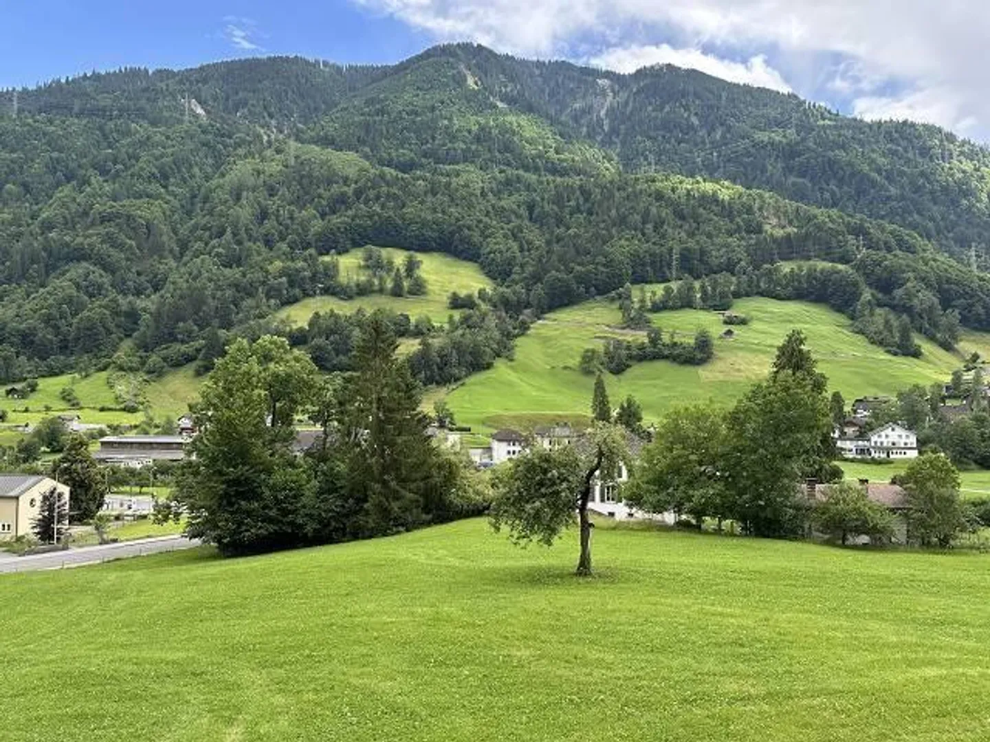 «7-Zimmer-Einfamilienhaus an sehr ruhiger, sonniger Aussichtslage mit kleinem Garten» - Foto 28 von 37