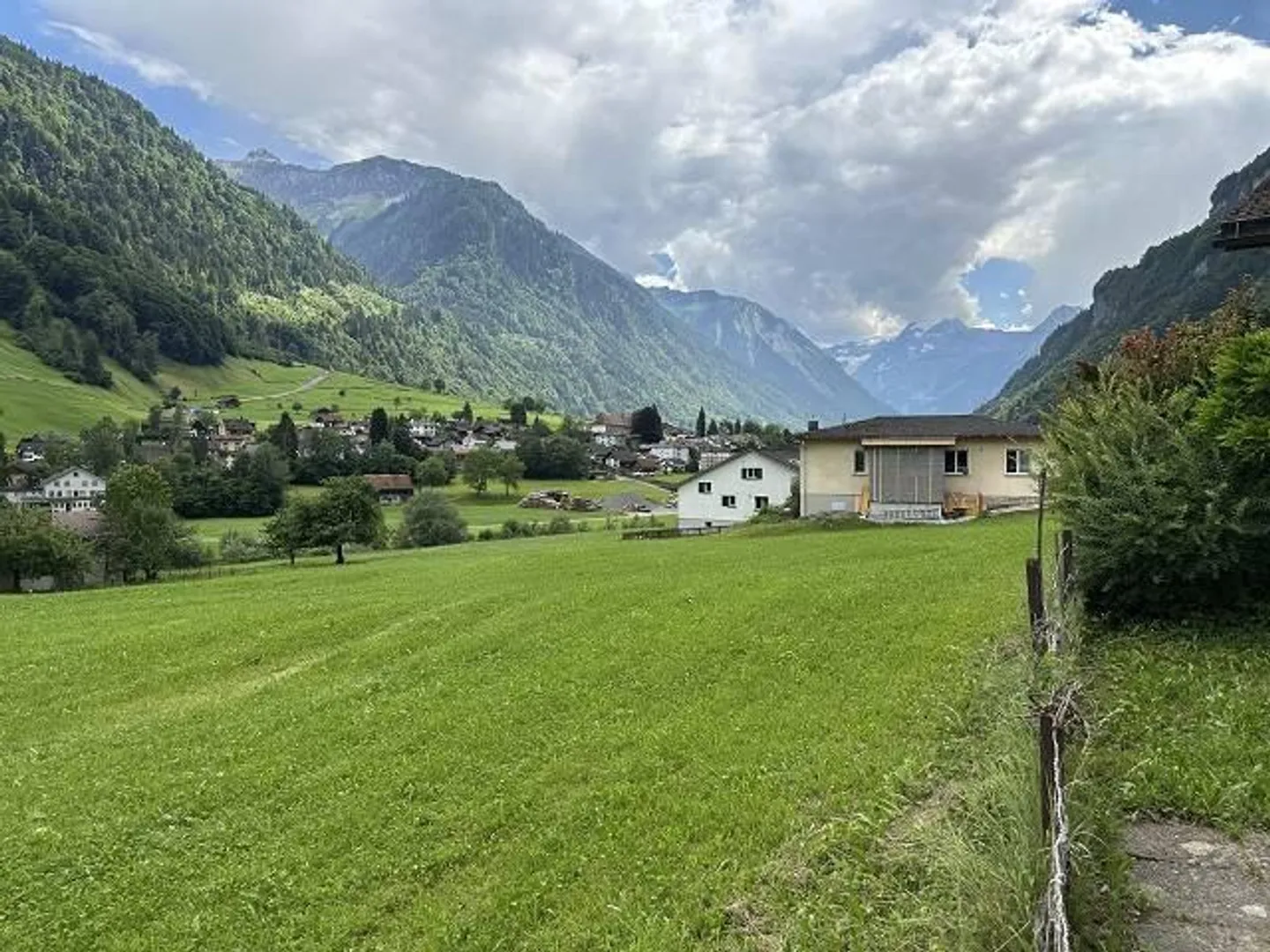 «7-Zimmer-Einfamilienhaus an sehr ruhiger, sonniger Aussichtslage mit kleinem Garten» - Foto 29 von 37