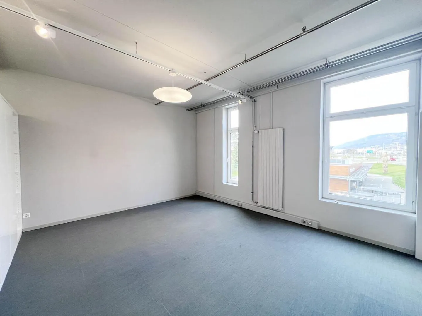 Commercial premises for rent in Boujean – flexibility and accessibility - Photo 7 of 16