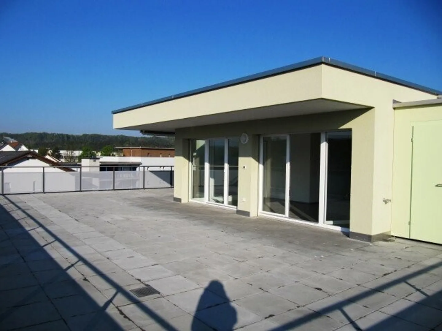 Attikawohnung mit grosser Terrasse - Foto 7 von 10