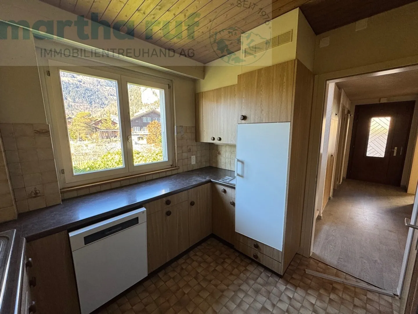 6.5-Room Residential House in Idyllic and Quiet Location by the Aare, Near the Center - Photo 6 of 19