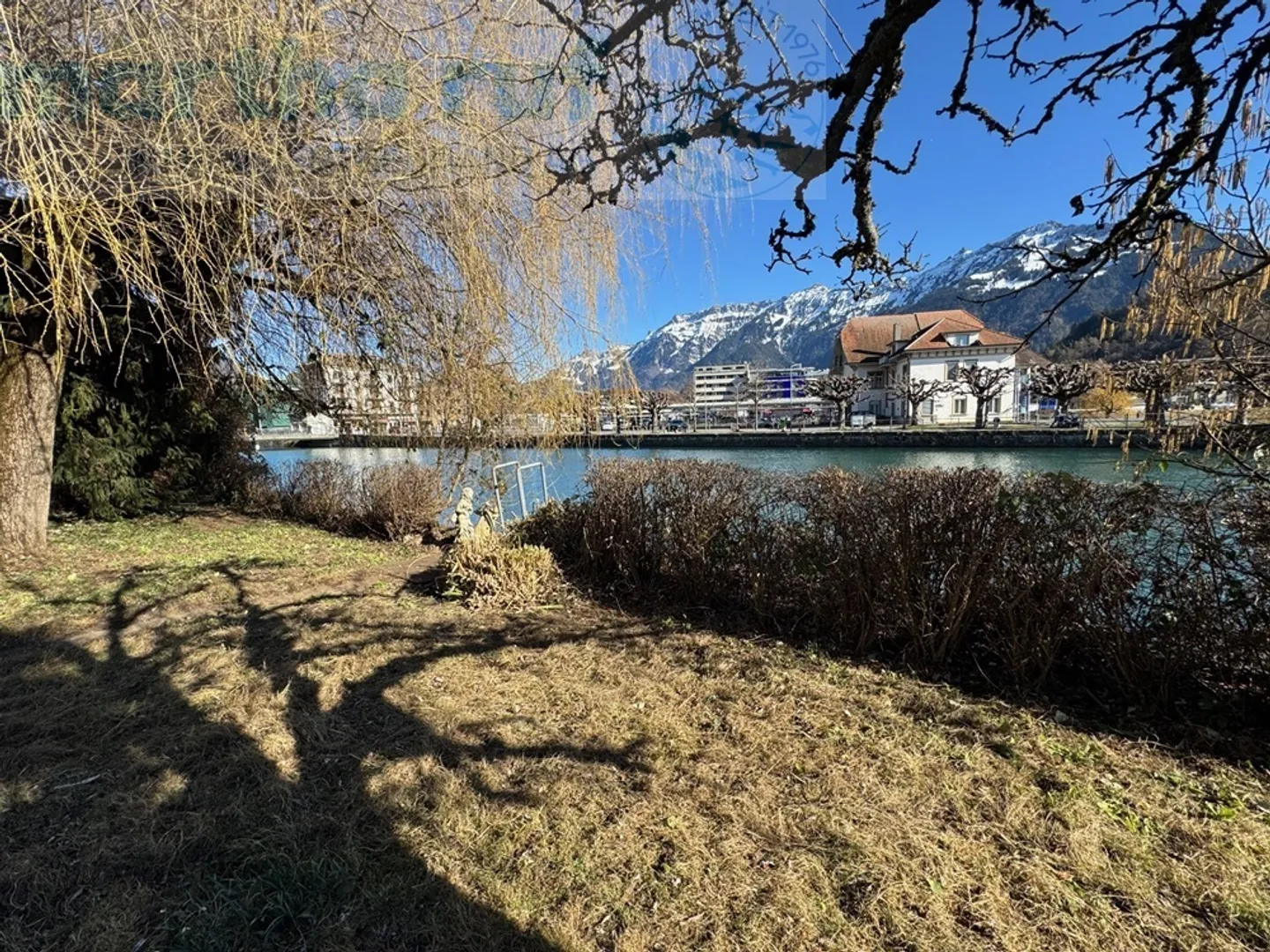 6.5-Room Residential House in Idyllic and Quiet Location by the Aare, Near the Center - Photo 17 of 19