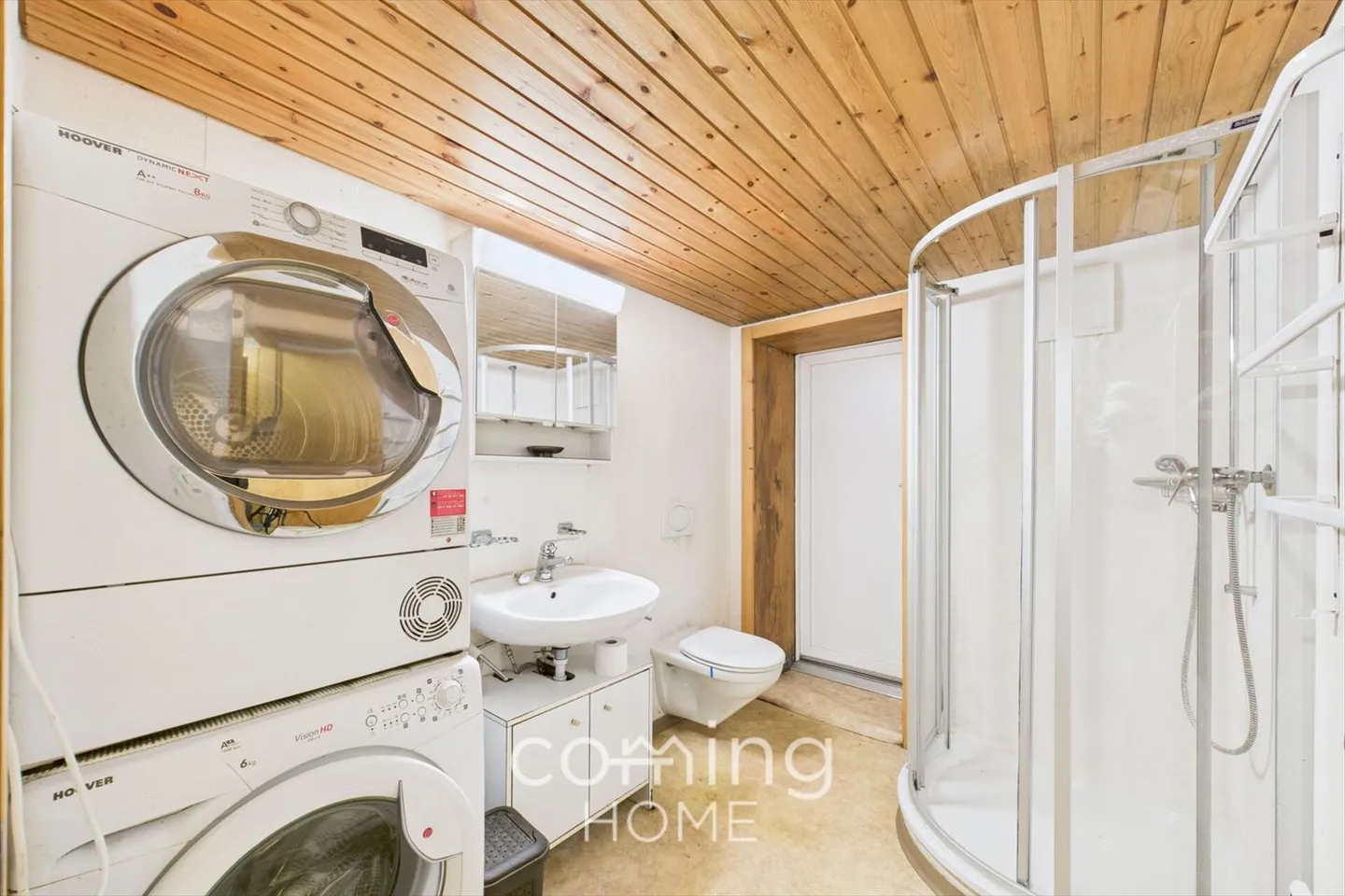 Cozy chalet with charm and potential in Eisten - Photo 10 of 12