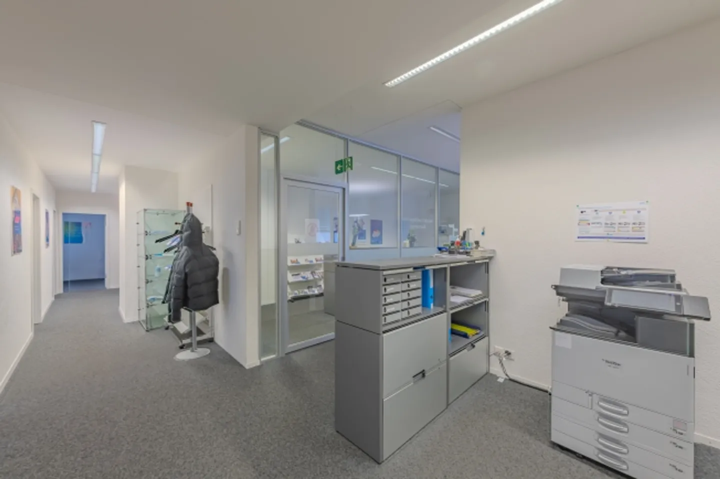 Modern office spaces in the heart of Biel - available immediately! - Photo 5 of 9