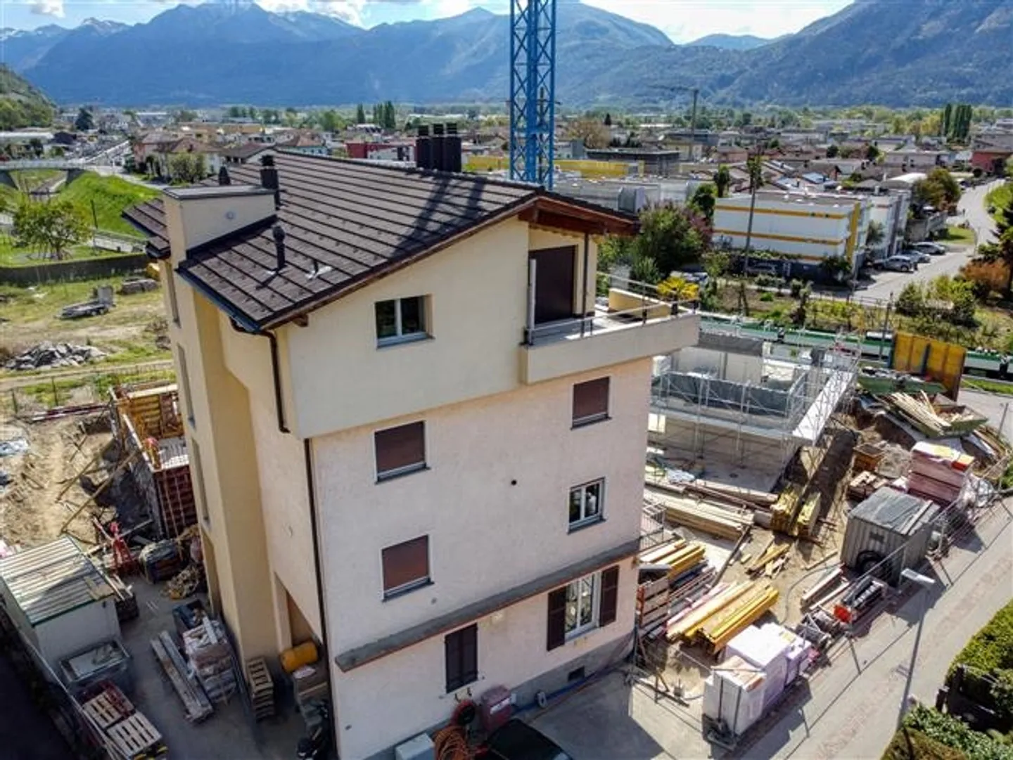 Mehrfamilienhaus kaufen - Foto 1 von 5