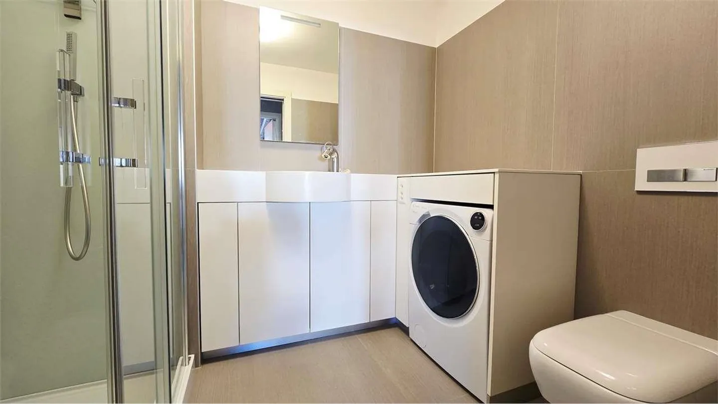 Rare! 3.5 rooms with large terrace and garden access - Photo 6 of 13