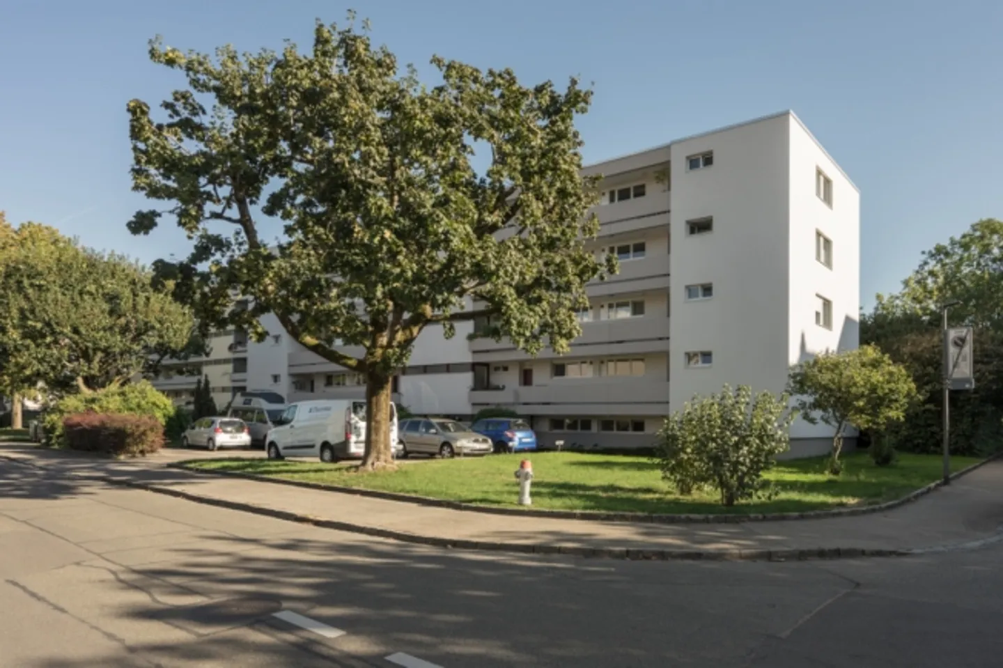 Posto auto in affitto a Therwil - Foto 2 di 2