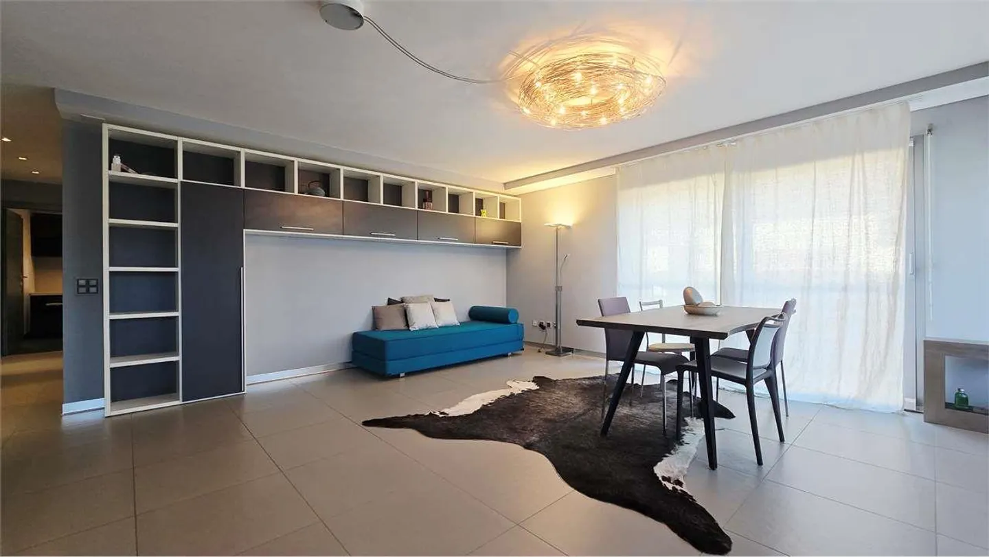 Rare! 3.5 rooms with large terrace and garden access - Photo 11 of 13