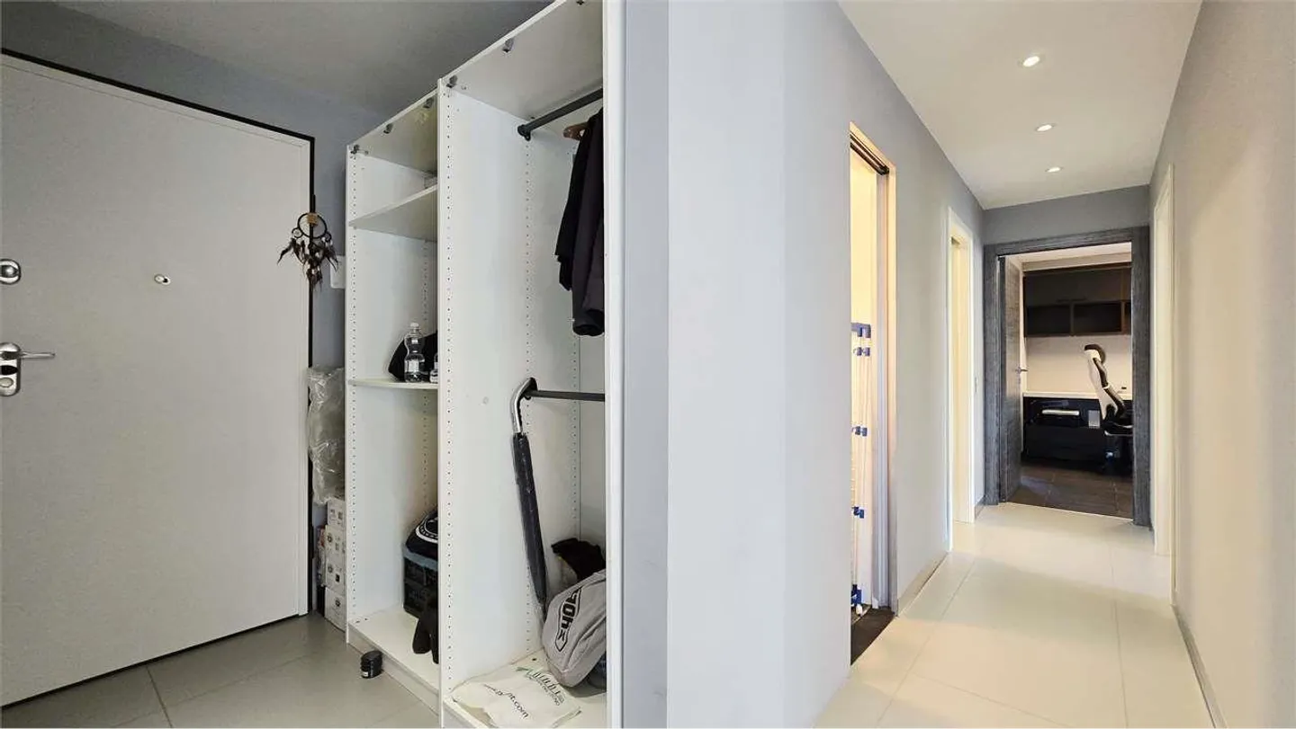 Rare! 3.5 rooms with large terrace and garden access - Photo 13 of 13