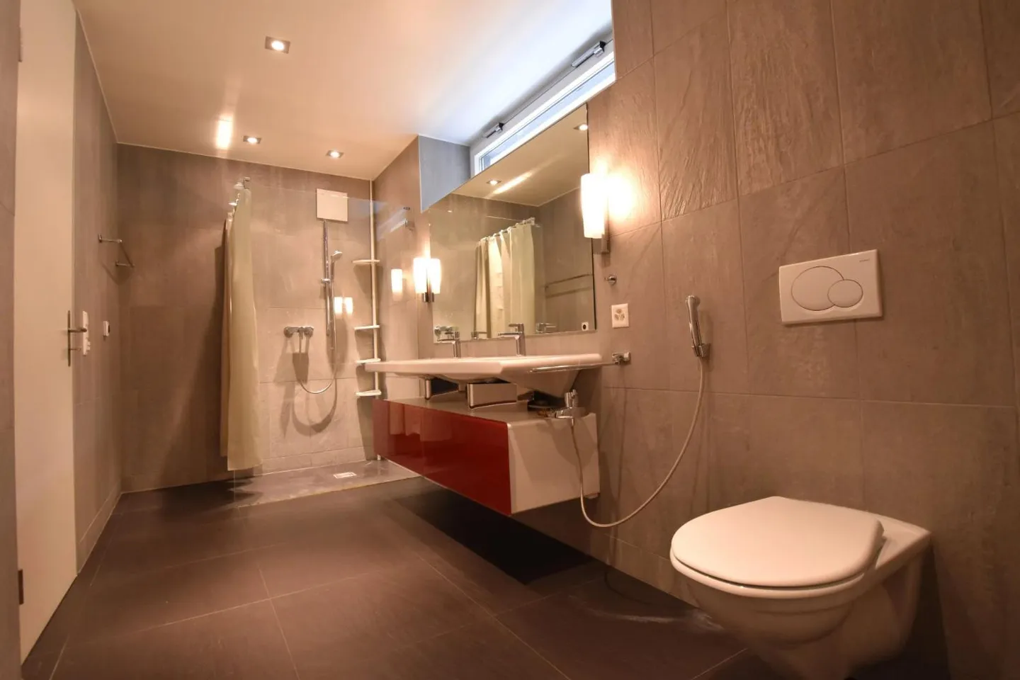 Wunderschöne 5.5-Zimmer-Luxuswohnung - Foto 7 von 12