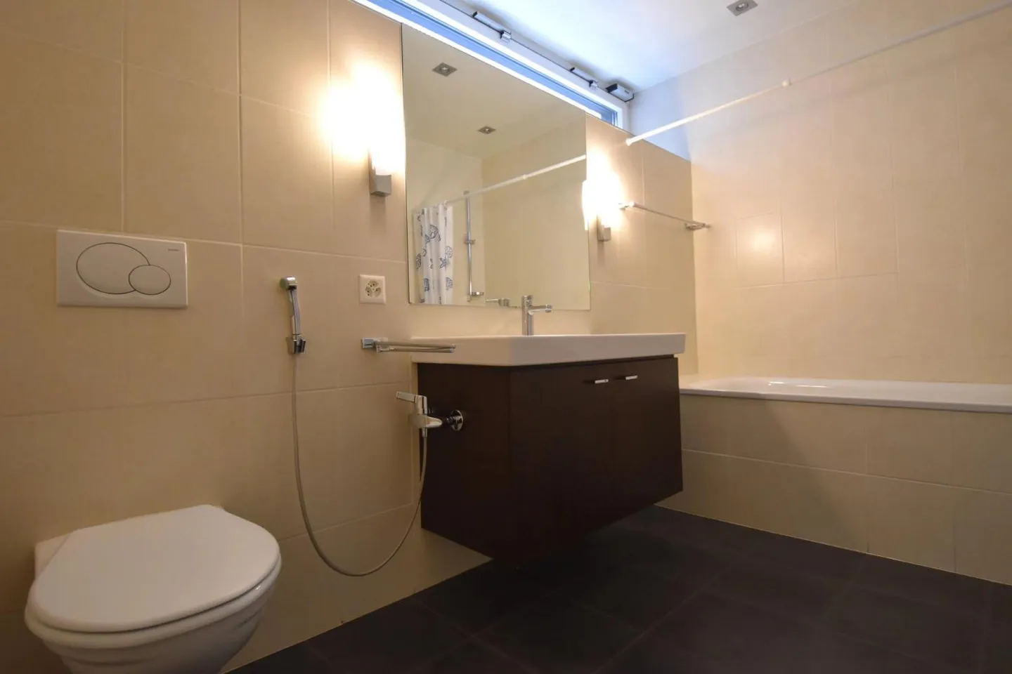 Wunderschöne 5.5-Zimmer-Luxuswohnung - Foto 8 von 12