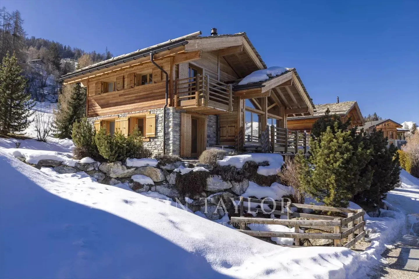 Chalet Le Cardinal – Eine Oase der Ruhe im Herzen von La Tzoumaz - Foto 1 von 11