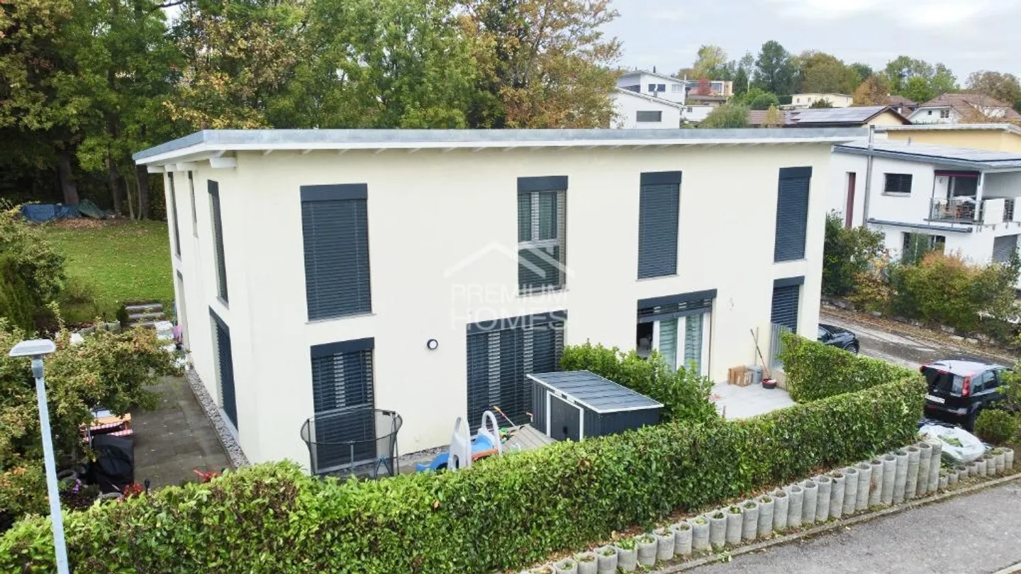 Maison bifamiliale dans un quartier calme - Photo 4 sur 12