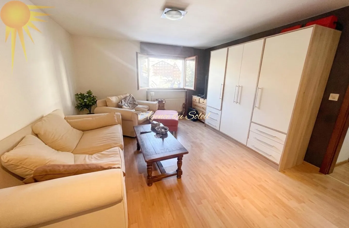 Ideale per un pied-à-terre o un investimento! Adorabile appartamento nord di 3,5 locali, ristrutturato nel 2024 a Crans! - Foto 5 di 13