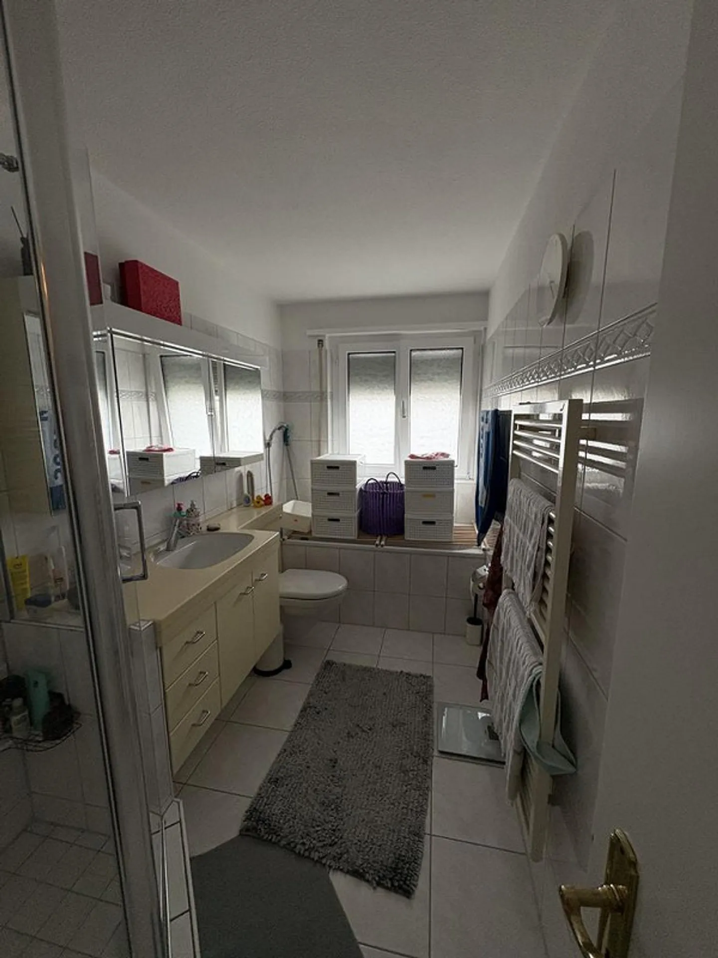 Ampio appartamento di 5,5 stanze con area salotto - Foto 8 di 12