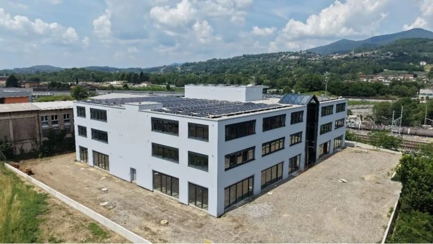 NOUVEAU ESPACE ARTISANAL/COMMERCIAL MODULABLE À MENDRISIO - Photo 8 sur 13