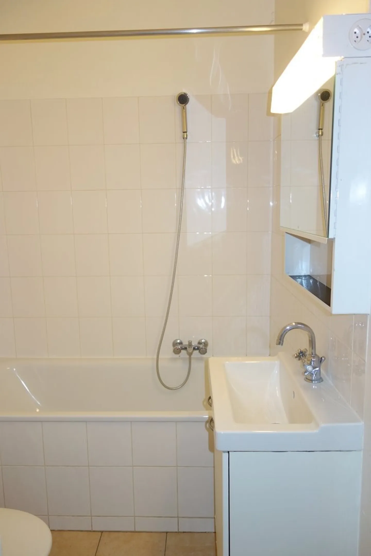 Près de la gare Eaux-Vives - Photo 4 sur 6