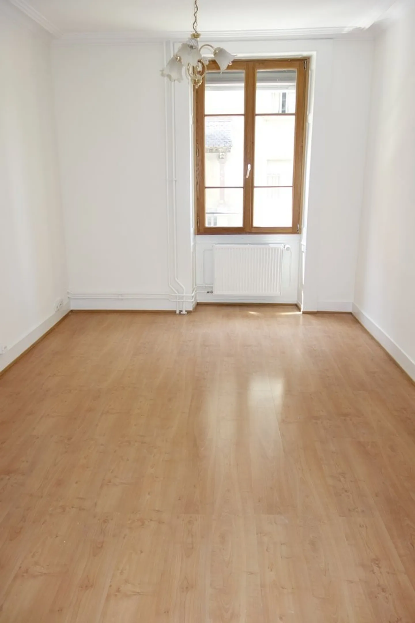 Près de la gare Eaux-Vives - Photo 6 sur 6