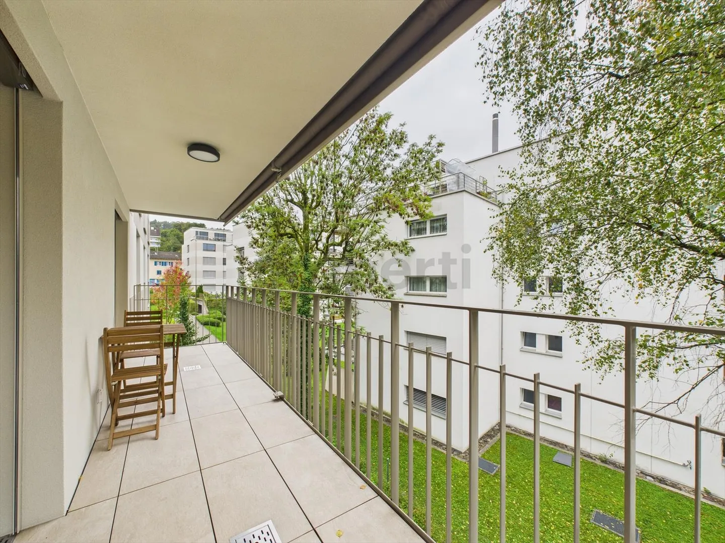 Appartamento moderno di 2,5 stanze con balcone nel cuore di Zurigo - Foto 6 di 7
