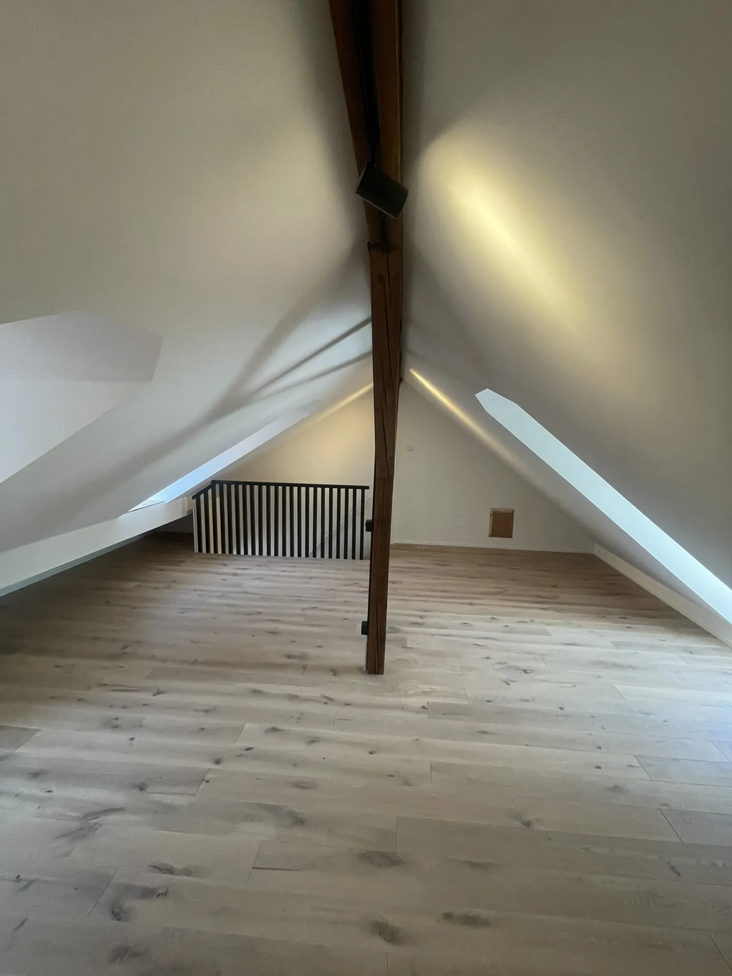 3.5-room maisonette for rent in the historic center of Klingnau! - Photo 3 of 14