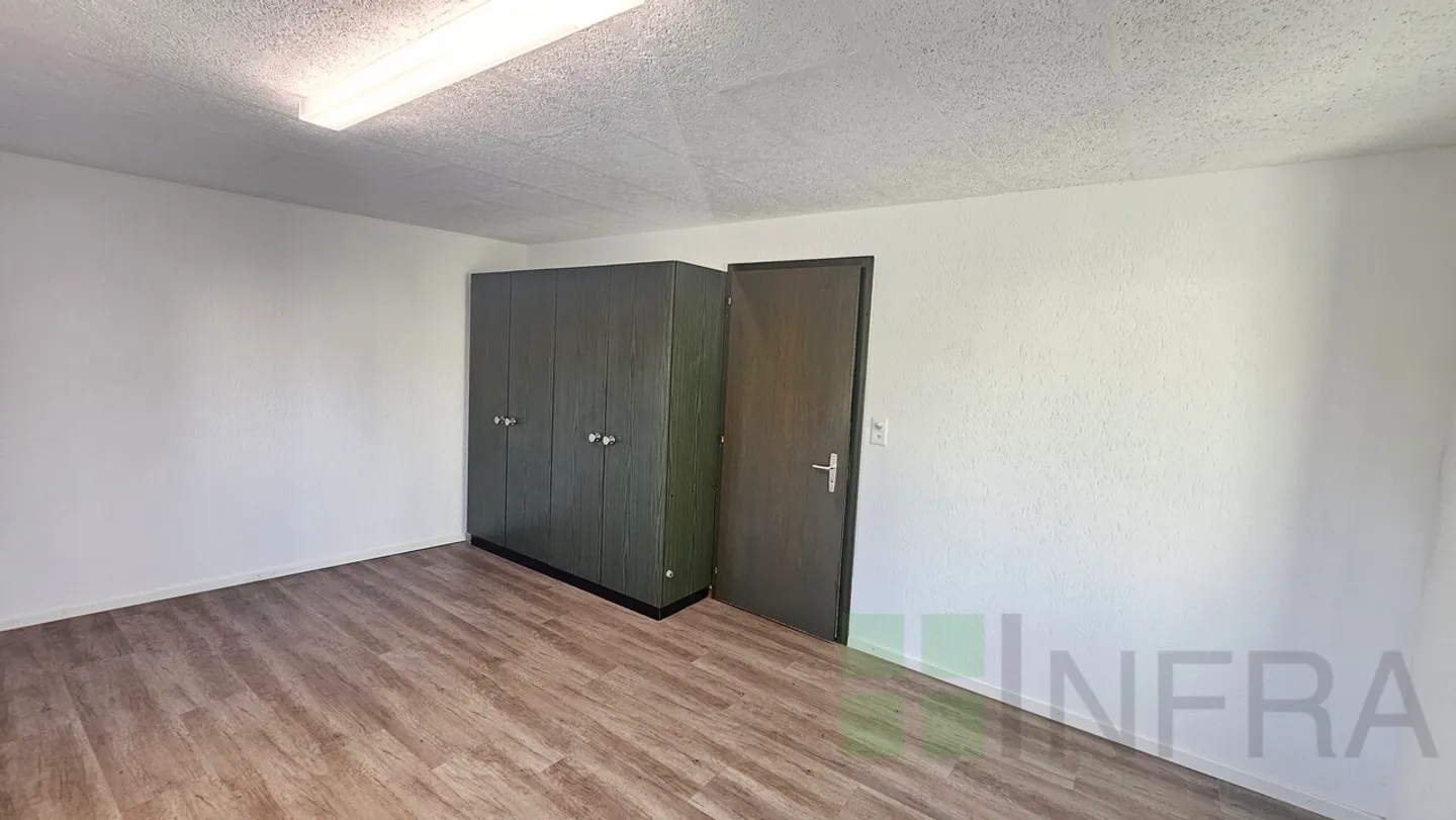 Offices of 80 m2 - Photo 14 of 23