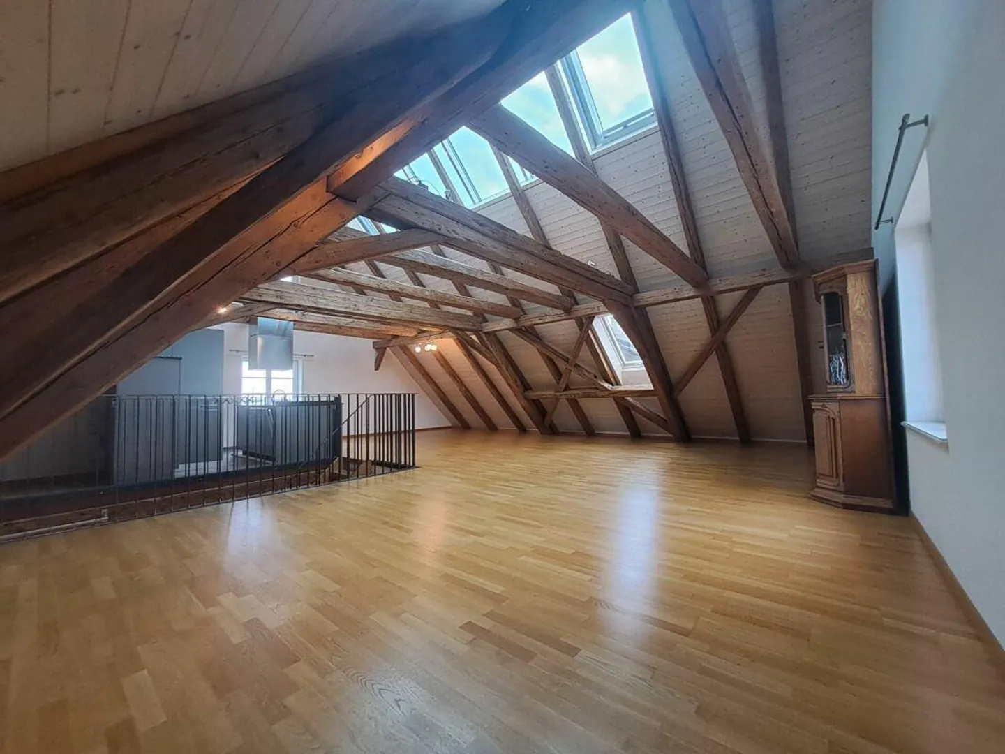 Charmante Maisonettewohnung in erster Reihe am See - Foto 4 von 11