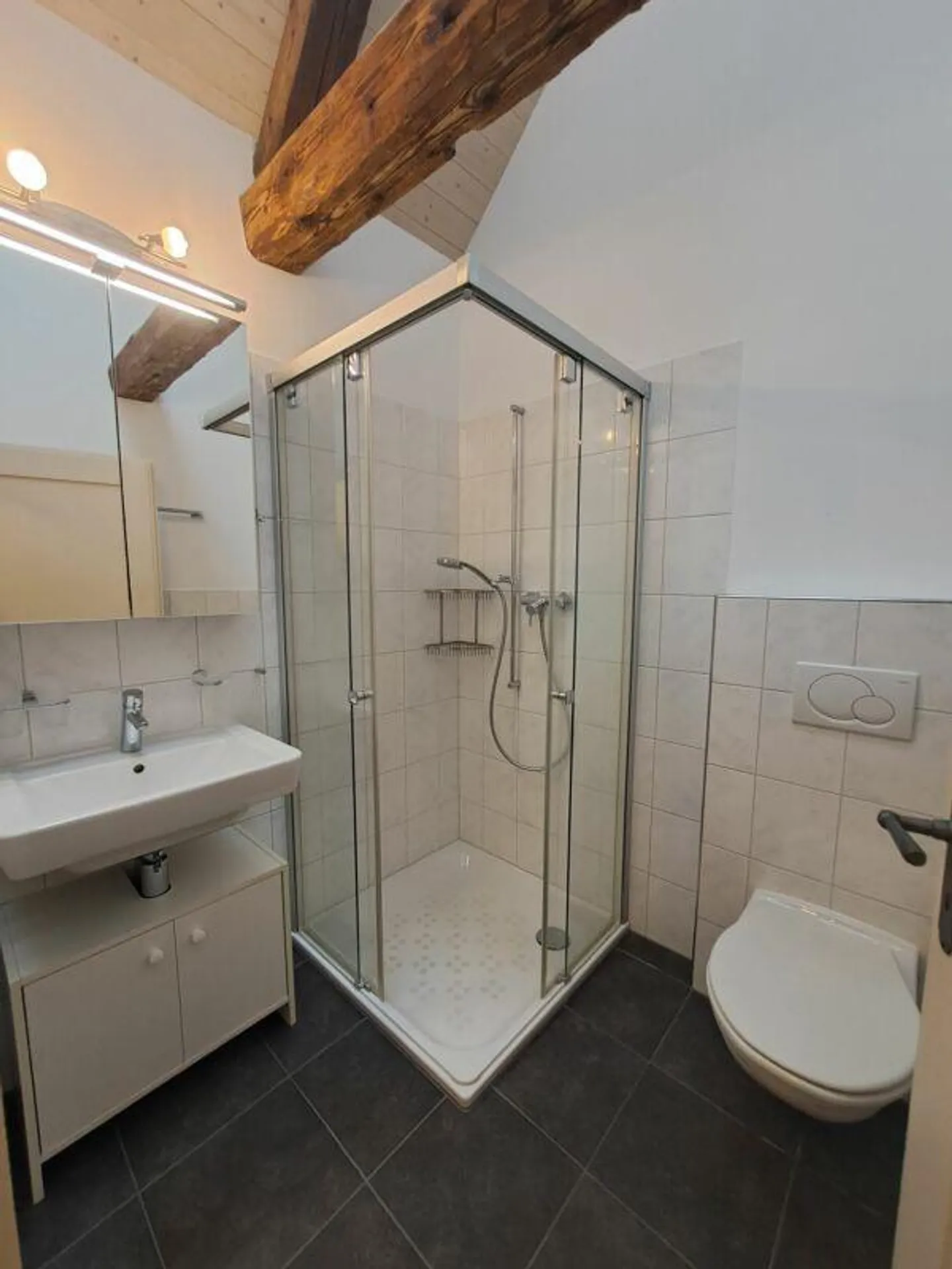 Charmante Maisonettewohnung in erster Reihe am See - Foto 7 von 11