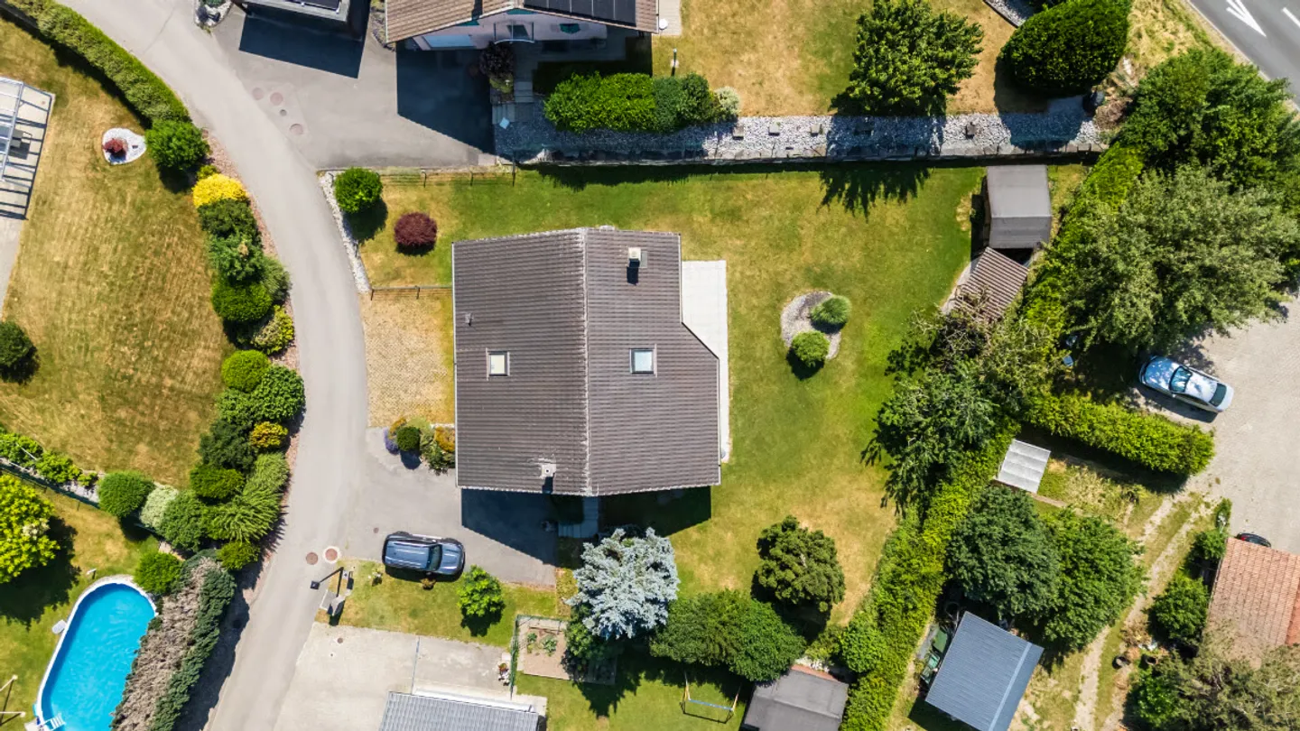 Villa indipendente su un magnifico lotto alberato - Foto 13 di 13