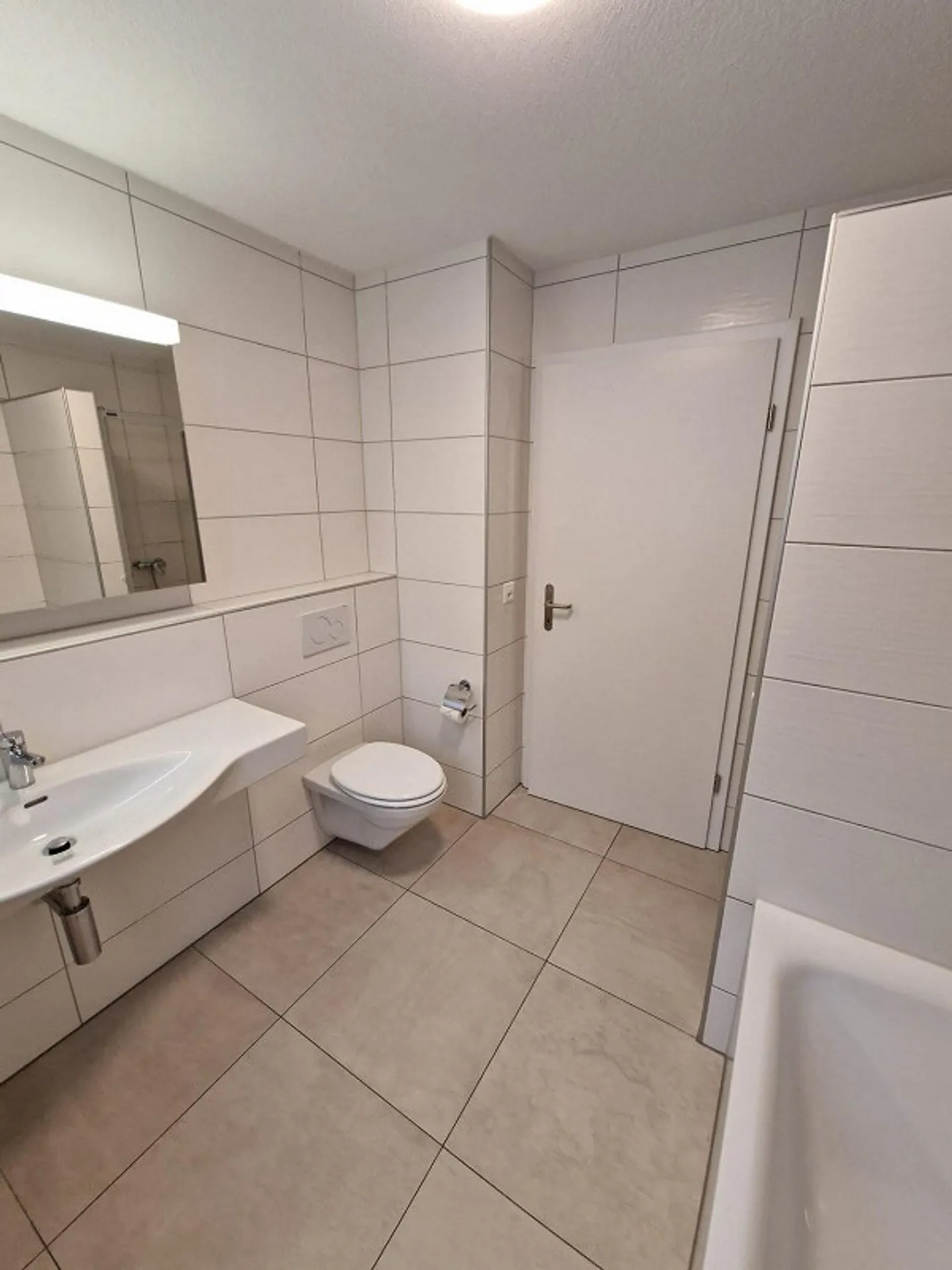 Living happiness in the green with sunny views - Photo 3 of 7