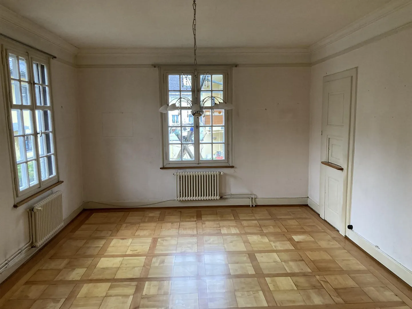 10 Stanze - Casa Unifamiliare a 4133 Pratteln - Foto 4 di 9