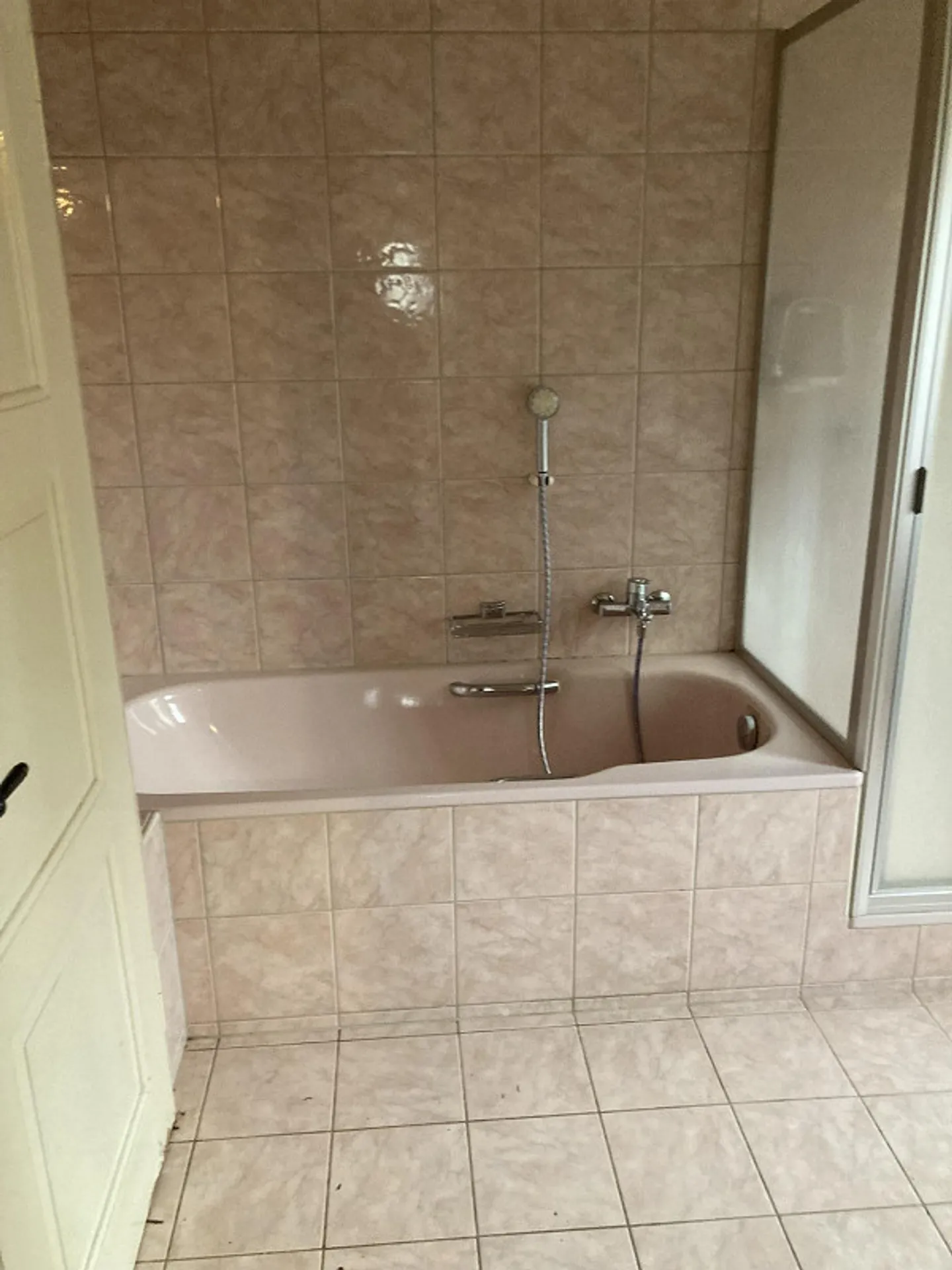 10 Stanze - Casa Unifamiliare a 4133 Pratteln - Foto 7 di 9