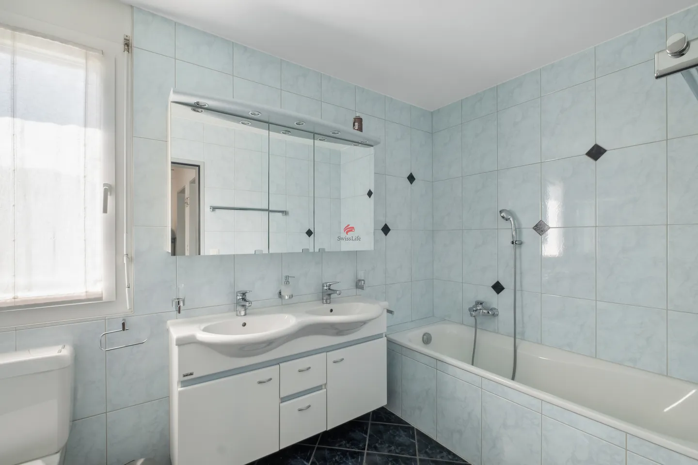 Your new home - stylish, spacious, perfect! - Photo 9 of 11