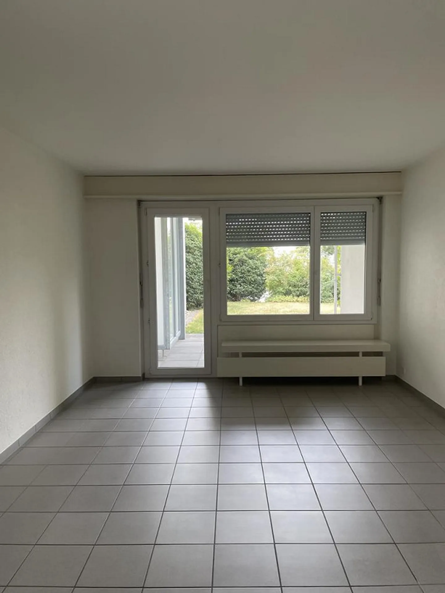 Superbe appartement de 4,5 pièces au rez-de-chaussée à louer - Photo 4 sur 7
